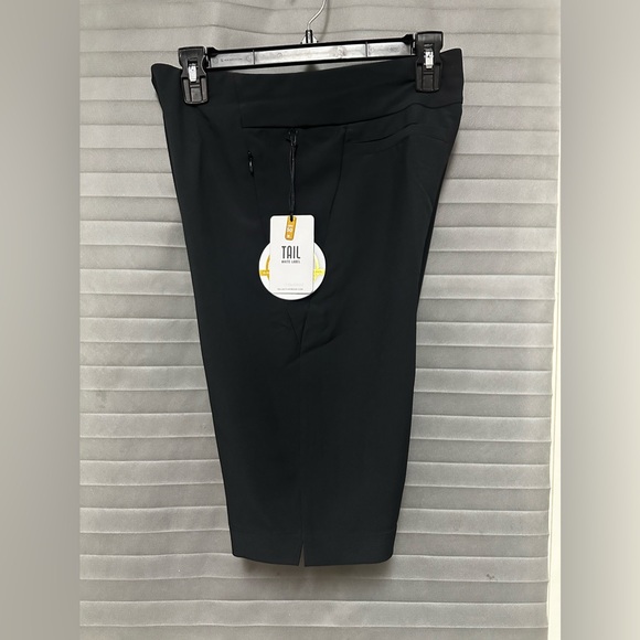 Tail White Label Women’s Black Golf Pull-On Shorts W/ Pockets Size 4 - Picture 9 of 12